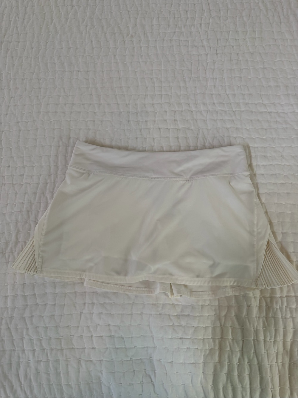 White Lululemon Play off the Pleats tennis skirt